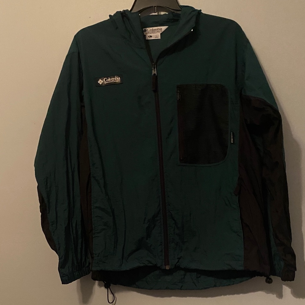 Vintage Columbia Windbreaker Packable Jacket
Men's Dark Green and Black Hoodie